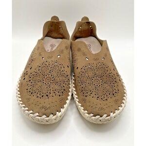 Bernie Mev Shoes Women EU 38 US 7.5 -8 Tan Laser Cut Floral Mule Slipe On